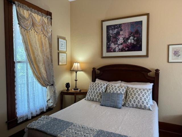 Woodbine Inn And Restaurant Madisonville Εξωτερικό φωτογραφία